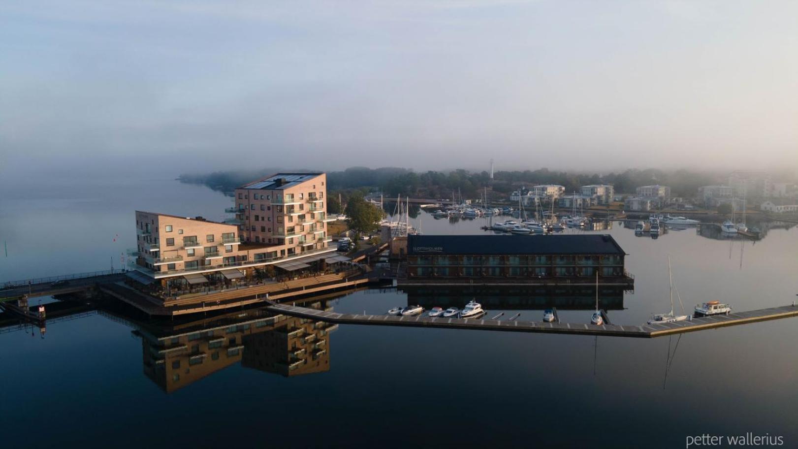 Slottsholmen Hotell Och Restaurang Västervik Exterior foto